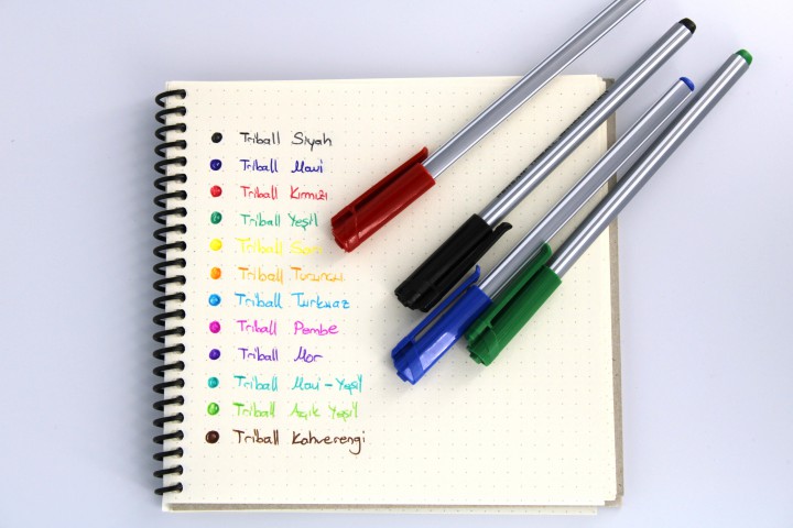 Triball 1mm 12 Tam Renk Tükenmez Kalem Set