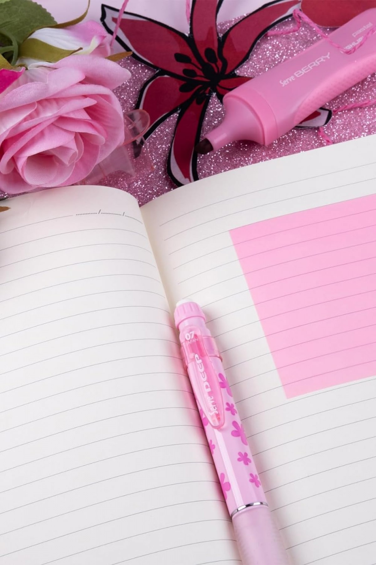 Serve Note 15x21cm 120yp Çizgili Desenli Defter Şeker Pembe Serve Note 15x21cm 120yp Çizgili Desenli Defter Şeker Pembe