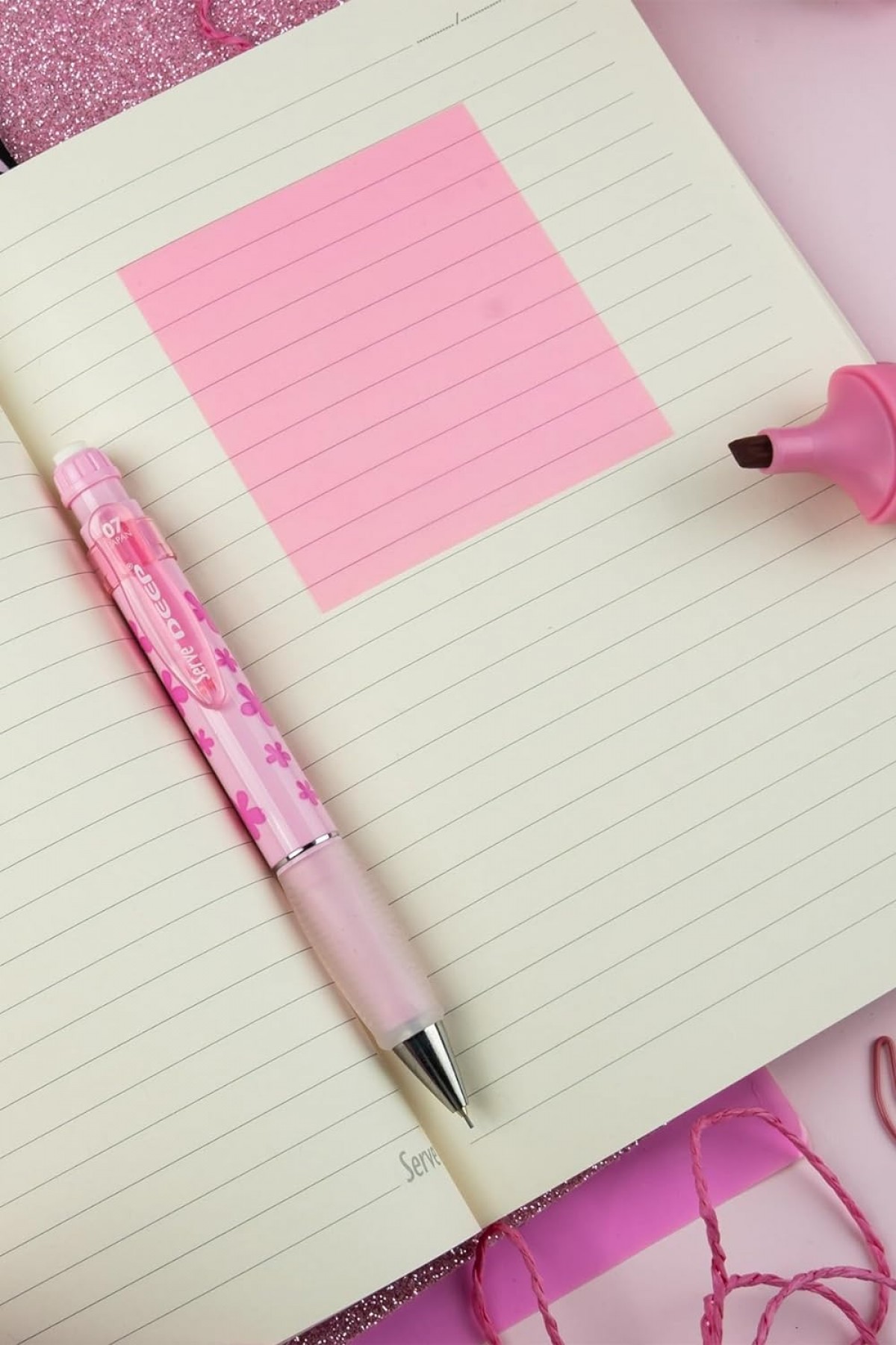 Serve Note 15x21cm 120yp Çizgili Desenli Defter Şeker Pembe Serve Note 15x21cm 120yp Çizgili Desenli Defter Şeker Pembe