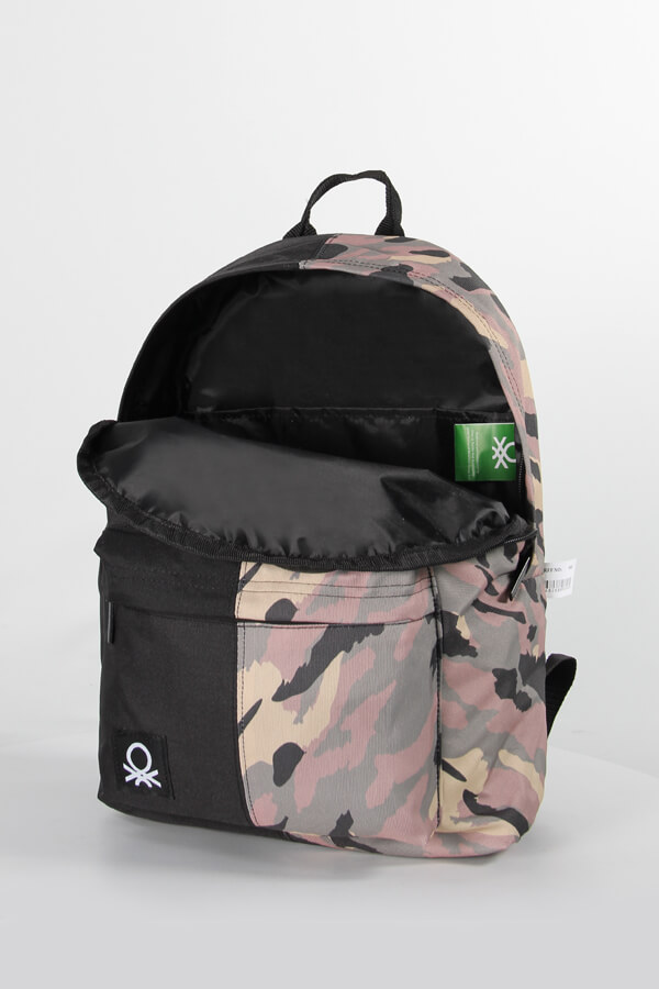 United Colors of Benetton Kamuflaj Okul Çantası Siyah+Haki / 76008 United Colors of Benetton Kamuflaj Okul Çantası Siyah+Haki / 76008